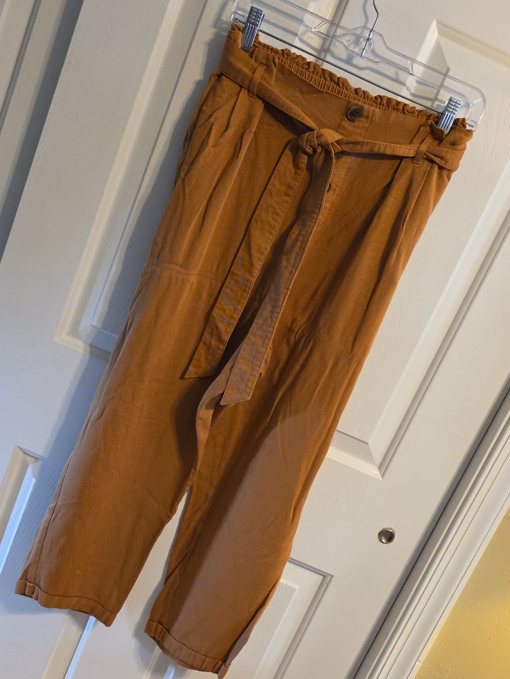 LC Lauren Conrad Cropped Paperbag Waist Pants in Caramel